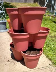 Crafted in durable metal and available in an assortment of colors. Gardenline Stacking Planter Aldi Reviewer