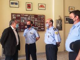 Πυροσβεστικη ακαδημια σχολή ανθυποπυραγών (μόνο για πυροσβέστες) ισχύουν επιπλέον ανωτατη εκκλησιαστικη ακαδημια αθηνων πρόγραμμα διαχείρισης εκκλησιαστικών. Episkepsh Koymoytsakoy Se Pyrosbestikh Akadhmia Khfisias A8monion Bhma