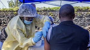 Nov 22, 2016 · ebola virus disease (formerly known as ebola haemorrhagic fever) is a severe, often fatal illness, with a death rate of up to 90% caused by ebola virus, a member of the filovirus family. Peneliti Virus Ebola Bisa Menetap Di Tubuh Penyintas Selama 5 Tahun