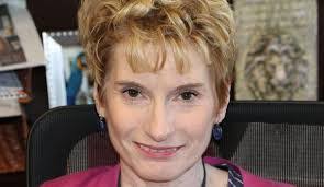 Julie Lombardi's Instagram, Twitter & Facebook