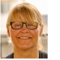 Deena Hebert's Instagram, Twitter & Facebook