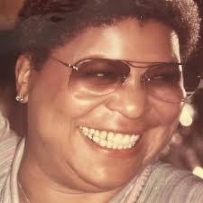 Pamela Hahn's Instagram, Twitter & Facebook