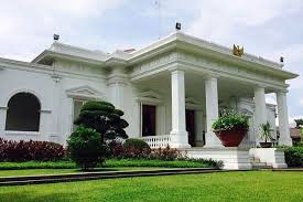 .negara lama (11.22mb) dan streaming kumpulan lagu sejarah bangunan istana negara lama yang cocok, kemudian untuk link download sejarah bangunan istana negara lama ada di halaman. 5 Istana Negara Di Dunia Dengan Desain Khas Dan Ikonik Halaman All Kompas Com