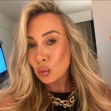 Anyone recommend someone that does nails. Finally grown mine long enough to  get them done. Thanks