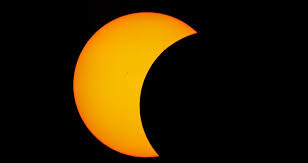 Definition of partial solar eclipse. Partial Solar Eclipse Across Thailand On Boxing Day