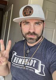 Zack Hendrix's Instagram, Twitter & Facebook