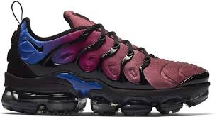 Air Max Vapormax Plus Black And Red Nike Air Vapormax Plus Black Team Red Hyper Violet W In 2020 Sneakers Fashion Nike Air Nike Air Vapormax