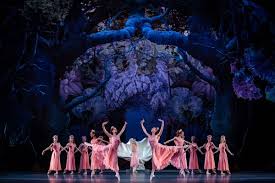 Une Fairy Painting Qui Vibre Et Brille Par Lorene De Bonnay Cree En 1962 Au New York City Ballet L Ballet De L Opera De Paris George Balanchine Ballet