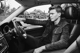 As well as working as an expert in marketing, lindelof's wife is a blogger, a writer with a touch of humour in her pen, and hosts her own podcast. Victor Nilsson Lindelof Jag Har Aldrig Haft En Plan B Kingmagazine