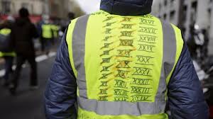 Comme sont tordus bons nombres de commentaires sur cette page ,,des citoyens vont s'émouvoir si une mouche vole de travers ,et deviennent de véritables bêtes fauves dés que l'on dérange leur petit. Gilets Jaunes Les Six Mois De Mobilisation En Dix Chiffres Cles Lci
