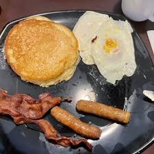 EDDIE MAE GUNN'S COUNTRY BUFFET