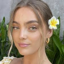 Kasey Colon's Instagram, Twitter & Facebook