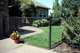 4 Foot Black Chain Link Fence Gate New Blog Post Enhancements In Chain Link Fencing Offer Attractive Fence Designs For Your Home Vi Black Chain Link Fence Chain Link Fence Front Yard Fence