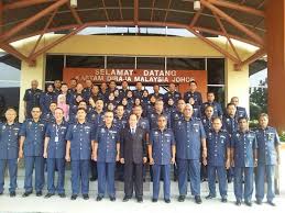 Pembentukan jabatan kastam dan eksais persekutuan tanah melayu. Ahmad B Maslan Di Twitter Lawat Kastam Johor Smlm Ada 2200 Staff Di 17 Lokasi Tahniah Kdrm Http T Co 4alojdymqc