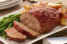 Groun Beef Cake Cooked In The Oven Classic Meatloaf Recipe Recipes Meatloaf