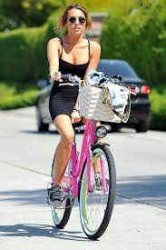 things that are pink おしゃれまとめの人気アイデア pinterest susan di staulo サイクルシック 自転車ガール サイクリング