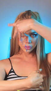 Kristin Kerr's Instagram, Twitter & Facebook