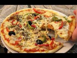 ميني بيتزا بدون فرن في المقلاة بحشوة سهلة ولذيييذة سريعة التحضير لمائدة رمضان Youtube Food Food And Drink Vegetable Pizza