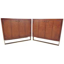 The quality of the workmanship speaks for itself, like no other supplier of fine bedding thomasville has maintained its standards to ensure you receive a high quality product for an incredible price. Thomasville Bedroom Furniture 11 For Sale At 1stdibs