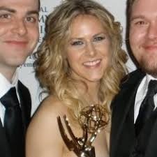 Thesis statement: I'm leaving T-Mobile! (insert both sad and celebration  emojis here 😭🎉) The pic below is from my first month with T-Mo. I  remember feeling moved to capture the luxury I