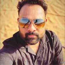 Kin's is leader in cars interior refurbishing . We install electrical VIP  seats, design console and partition in all van such as Hyundai H1,  Volkwagen Caravelle, Benz Viano-Vito, Toyota Alphard. We are