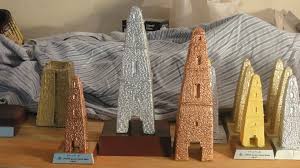 مئذنة مسجد عمر الجوف السعودية Minaret Of The Mosque Of Omar Hollow Saudi Arabia With Images Decor Home Decor Dream Wedding