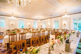 Herzlich willkommen im haus bamberger. Munchener Hochzeit In Der St Georgs Kirche Von Jung Und Wild Design