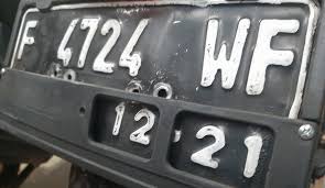 Aug 28, 2020 · dan berikut ini adalah daftar lengkap plat nomor dk dan daftar kode belakangnya. Terlengkap Daftar Kode Plat Nomor Seluruh Indonesia Cianjur Today