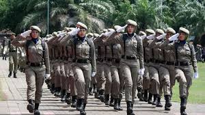 Lowongan kerja di gresik terbaru 2021 jobs id / asosiasi pemain profesional indonesia (appi) berusaha membantu pemain persegres gresik united yang hingga kini masih belum menerima gaji ketua umum app ponaryo astaman mengungkapkan. Mau Tahu Berapa Gaji Satpol Pp Simak Di Sini Sepulsa