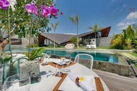 Villa Resort Sur Petitenget Seminyak Bali Premium Location Villa Bali Maison Bali Chambre Luxe