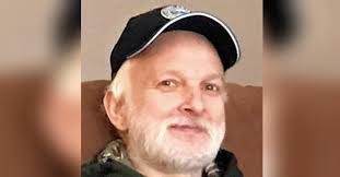 Carl Seaman's Instagram, Twitter & Facebook