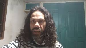 Recitando Como el mar, poema de Gabriel Horacio Arias.