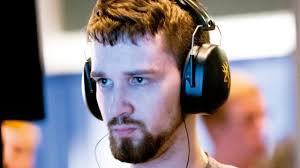 David Pakman discussion with Destiny. A great center-left discussion. They  speak of identity politics, Ben Shapiro, and Dave Rubin : r/samharris