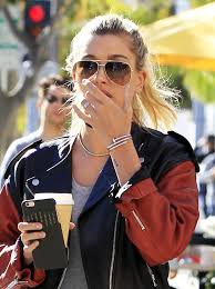 Justin bieber & hailey baldwin are engaged! Pic Hailey Baldwin S New Ring Is It A Gift From Justin Bieber Hollywood Life