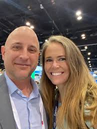 Mandi Bishop (@MandiBPro)