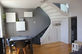 Afin de moderniser un escalier un peu vieillot, le noir est un incontournable. Renovation Et Mise En Peinture D Un Escalier Metallo Artisan