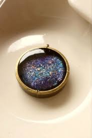 宇宙や海塗り ストローを使う 100均レジンの作品一覧 レジン 100均 樹脂ジュエリー レジン