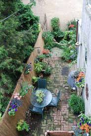 Having A Long And Narrow Garden Balcony Or Yard Doesn T Mean That This Space Is Unusable Small Courtyard Gardens Courtyard Gardens Design Small Garden Design