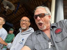 Crushing Day and Lamar in the Hut! FIRERALL 我秀の PENTOON соДегОЯ 135 FRALI  希H（SIKT MARLIVE MARLIVE