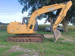Used Excavators 2005 John Deere 120 Heavy Equipment Zone