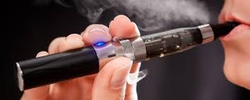 Scientists have long speculated cigarette smoke may accelerate hair loss and premature graying. Can Vaping With E Cigarettes Cause Hair Loss Limmer Htc