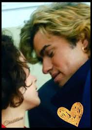 Hi Lovelies!!.. Good evening to all if this is the case for you (or  others)!! George gives us laughter with this video, this comedian side  which "also stuck to his skin"!! ..With