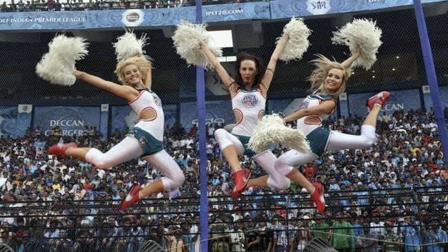 Cheerleaders spice up T20 cricket - India Today