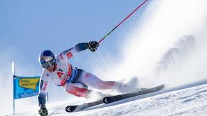 Der slalom ist der ausgeglichenste wettbewerb im alpinen skifahren der herren, zahlreiche sieger. Ski Alpin Weltcup 2020 21 In Live Stream Tv Slalom Der Herren Heute Live Aus Flachau Sehen News De