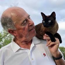 Is a 40' trailer better than a 40' motorhome?