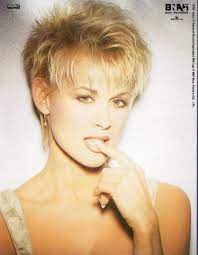 Daughter of country crooner george morgan, she established herself as a major star in the early 1990s. Pin On Hair