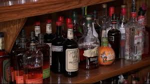 Since regulations limiting the operating hours of liquor outlets were enforced, there have been a number of reports. Covid 19 Pa Today Pennsylvania Bar Defies State S Orders On Thanksgiving Eve Alcohol Ban 6abc Philadelphia