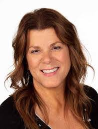 Isabella Farley's Instagram, Twitter & Facebook