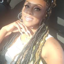 Melody Hall's Instagram, Twitter & Facebook