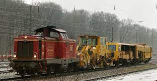 Find out what is 211/345 as a percent. 211 345 4 Der Bentheimer Eisenbahn Ag Aufgenommen Vor Einem Kurzen Bauzug Bei Der Durchfahrt Durch Neuoffingen Am 26 03 11 Bahn Startbilder De